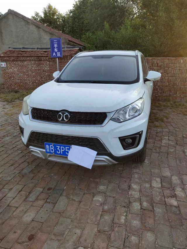 北京汽车 绅宝X35 2016款 1.5L 自动尊贵版 整拆件