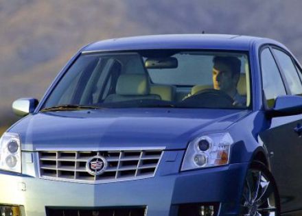 凯迪拉克BLS拆车件客服台