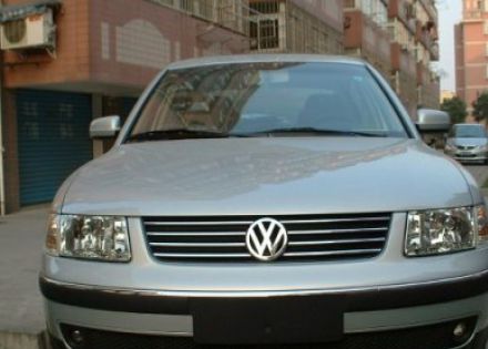 2004款 1.8T 天窗型拆车件客服台