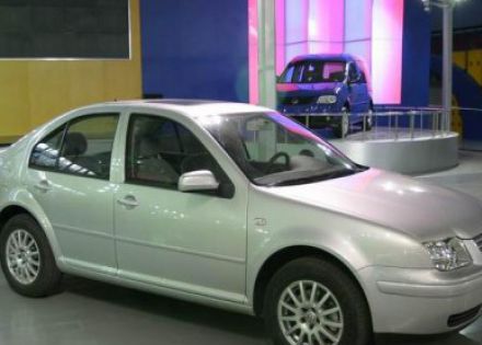 2004款 1.8T 手动舒适拆车件客服台
