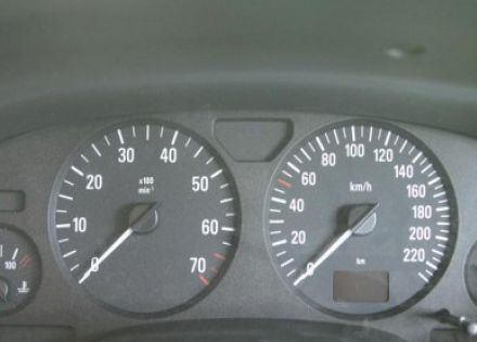 2004款 1.8L拆车件客服台