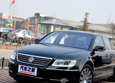 2006款 6.0L W12 4座豪华版拆车件客服台