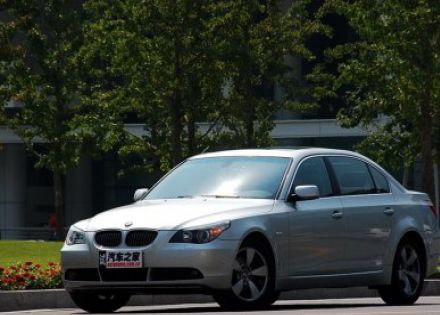 2006款 523Li 豪华型拆车件客服台