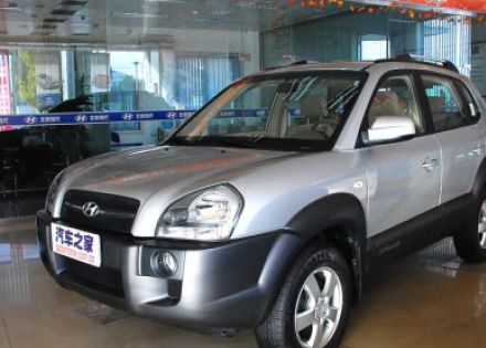 2006款 2.0L 自动两驱舒适型拆车件客服台