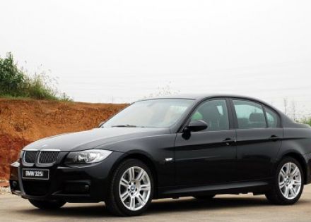 2007款 325i 豪华运动型拆车件客服台