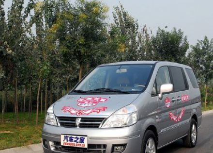 2007款 2.5L 自动旗舰版拆车件客服台