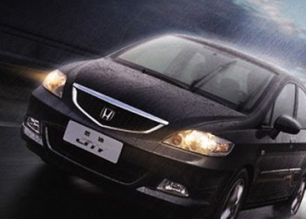 2007款 1.5L 手动舒适版拆车件客服台