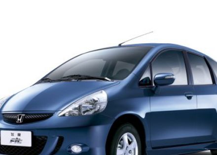 2007款 1.5L 手动标准版拆车件客服台