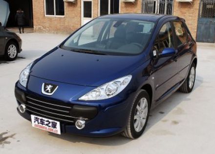 2008款 两厢 2.0L 自动逸致版拆车件客服台