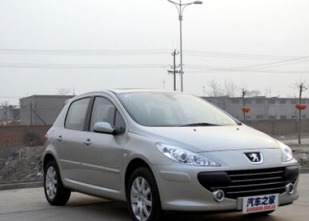 2008款 两厢 2.0L 手动逸致版拆车件客服台