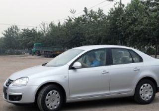 2009款 1.6L 自动时尚型真皮版拆车件客服台