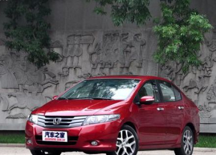 2008款 1.8L 自动豪华版拆车件客服台