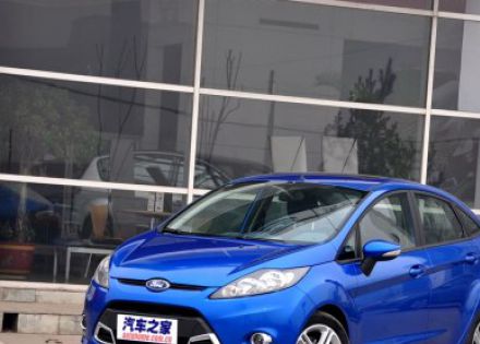 2009款 三厢 1.5L 手动运动型拆车件客服台