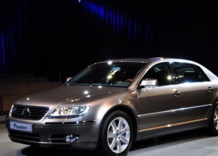 2009款 3.6L V6 5座加长舒适版拆车件客服台