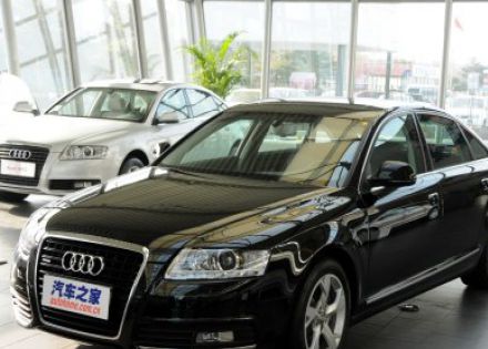 2010款 3.0 TFSI quattro 豪华型拆车件客服台