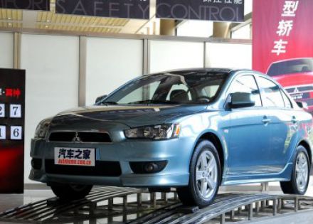 2010款 运动版 2.0L 手动豪华型拆车件客服台