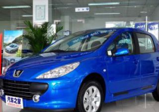 2010款 两厢 1.6L 自动舒适版拆车件客服台