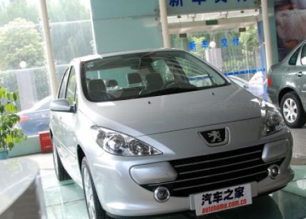 标致3072010款 两厢 2.0L 自动运动版拆车件