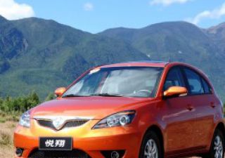 2010款 两厢 1.5L 自动舒适型