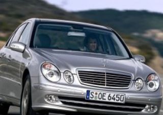 2003款 E 320拆车件客服台