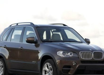 2011款 xDrive50i 豪华型拆车件客服台