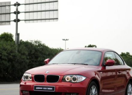 2011款 120i 双门轿跑车拆车件客服台