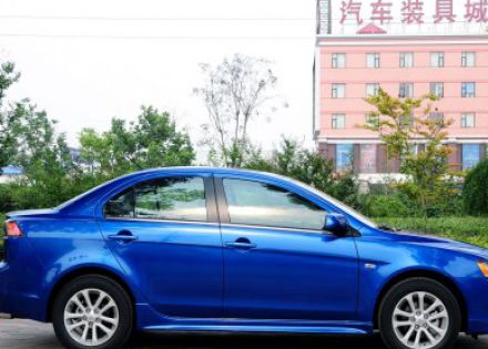 2011款 致尚版 1.8L 手动豪华型拆车件客服台