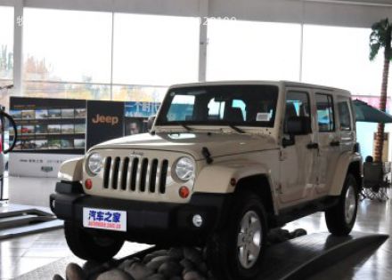 牧马人2012款 3.6L Sahara 四门版拆车件