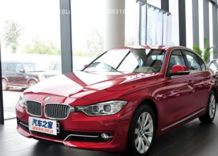 2013款 328Li 风尚设计套装拆车件客服台