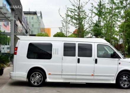2013款 6.0L 2500S运动版10座拆车件客服台