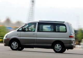 2008款 Q8 2.4L MT长轴舒适版拆车件客服台