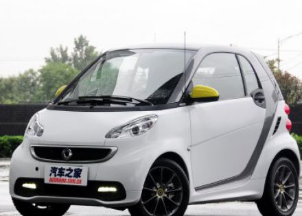 2014款 1.0 MHD 硬顶BoConcept特别版