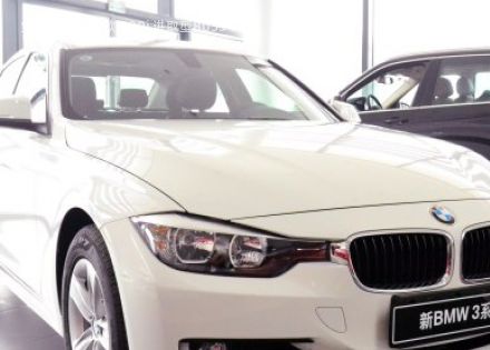 2015款 320i 进取型拆车件客服台