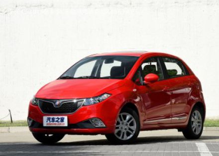 2015款 1.5L 手动两厢尊贵型拆车件客服台