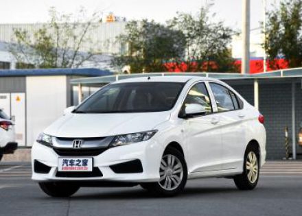2015款 1.5L CVT舒适版拆车件客服台
