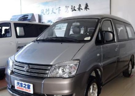 2016款 M5 2.0L 7座长轴豪华型拆车件客服台