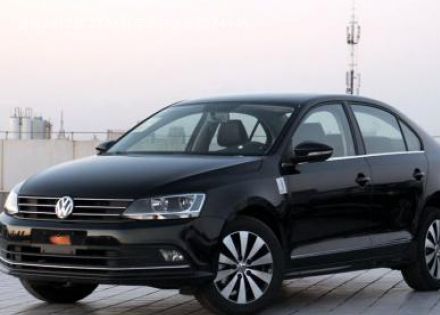 2017款 230TSI 手动舒适型拆车件客服台