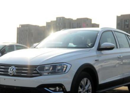 2017款 230TSI 手动舒适型拆车件客服台