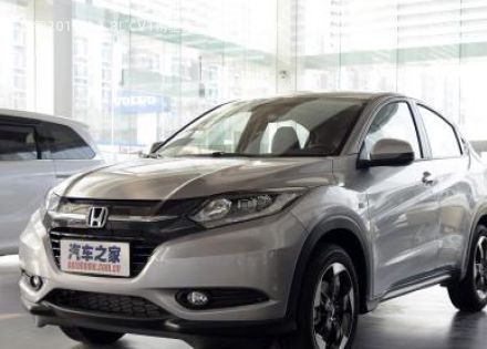 2017款 1.8L CVT两驱先锋型拆车件客服台