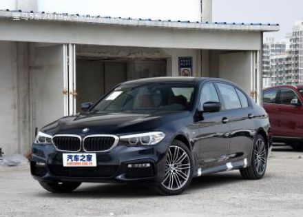 2018款 530Li 领先型 M运动套装拆车件客服台