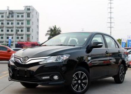 2018款 1.5L 手动尊享型拆车件客服台