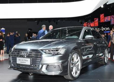 2019款 55 TFSI e quattro拆车件客服台