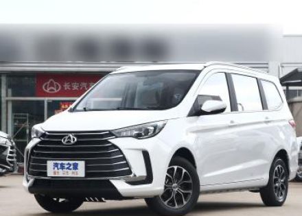 2021款 1.5L 手动豪华型拆车件客服台