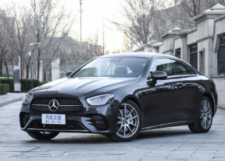 2021款 改款 E 300 轿跑车拆车件客服台