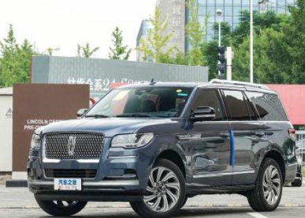 2022款 3.5T 尊耀版拆车件客服台