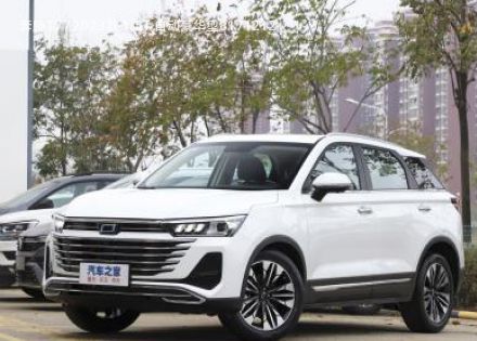 2023款 1.5T 自动豪华型拆车件客服台
