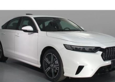 2023款 260TURBO 高配版拆车件客服台