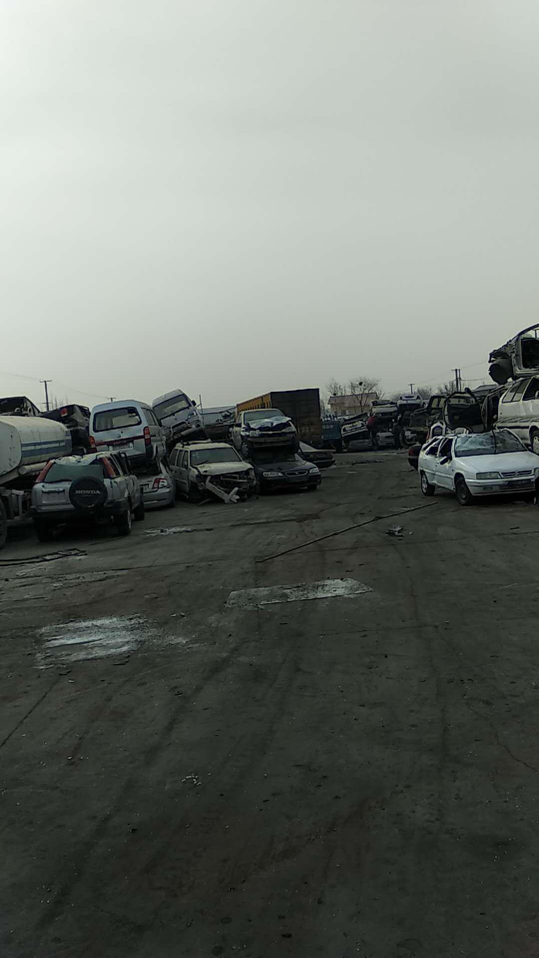 北京市汽车解体厂直供10年以前的老款车拆车件