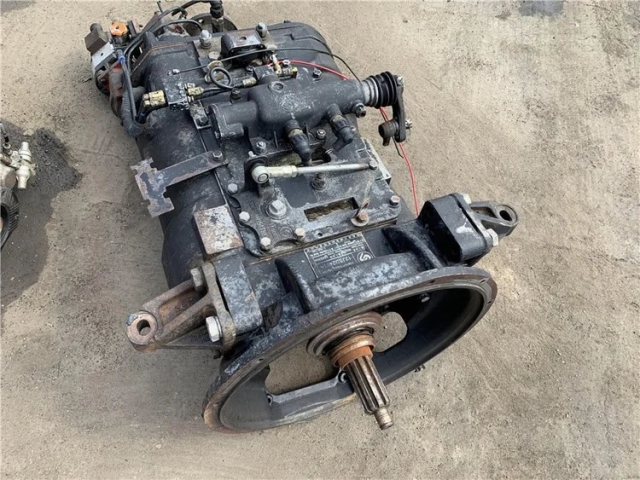 万里扬6TS40变速箱.jpg